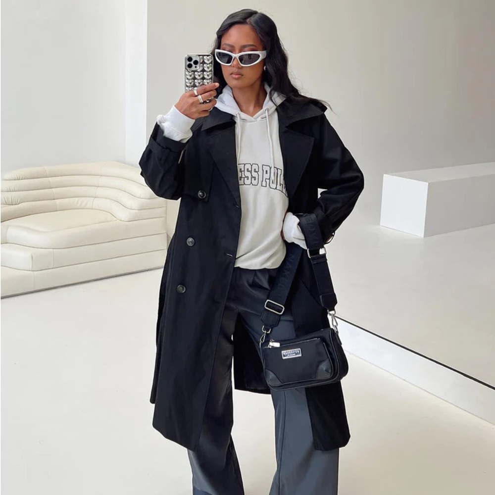 Westin’s Trench Coat Black